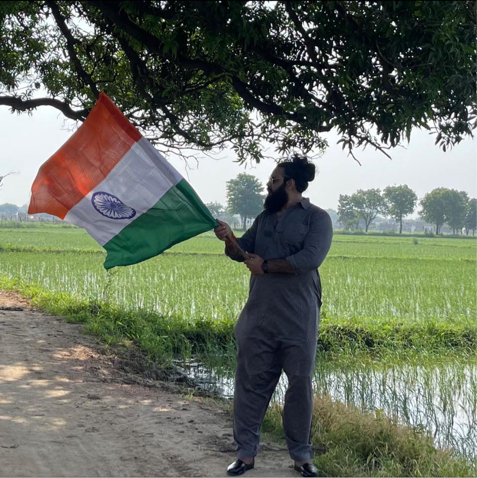 डबरा शहर के सुरभ गुरजर ने देशवासियों को स्वतंत्रता दिवस की शुभकामनाएं दी और दिया महत्वपूर्ण संदेश
