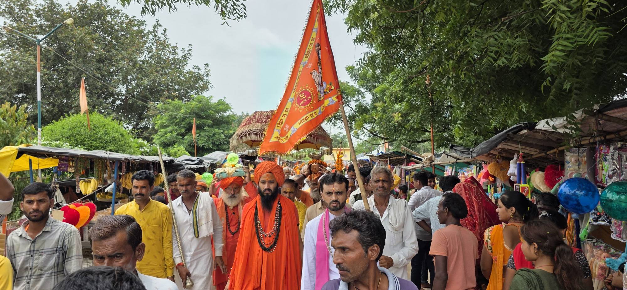 श्री श्री 1008 महामंडलेश्वर श्री अनिरुद्ध जी महाराज, महंत धूमेश्वर धाम,