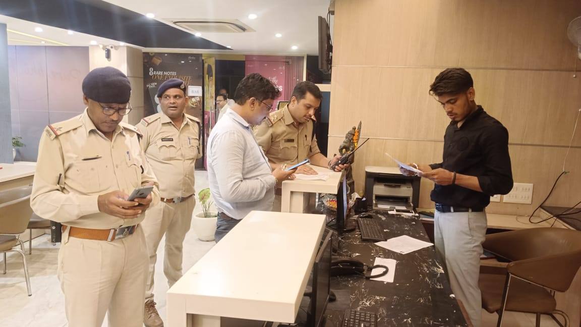 ग्वालियर में होटल-लॉज की आकस्मिक चेकिंग, सुरक्षा व्यवस्था का लिया जायजा