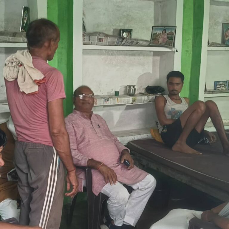 पूर्व विधायक घनश्याम सिंह ने व्यक्त की शोक संवेदना, स्वास्थ्य हाल जाना