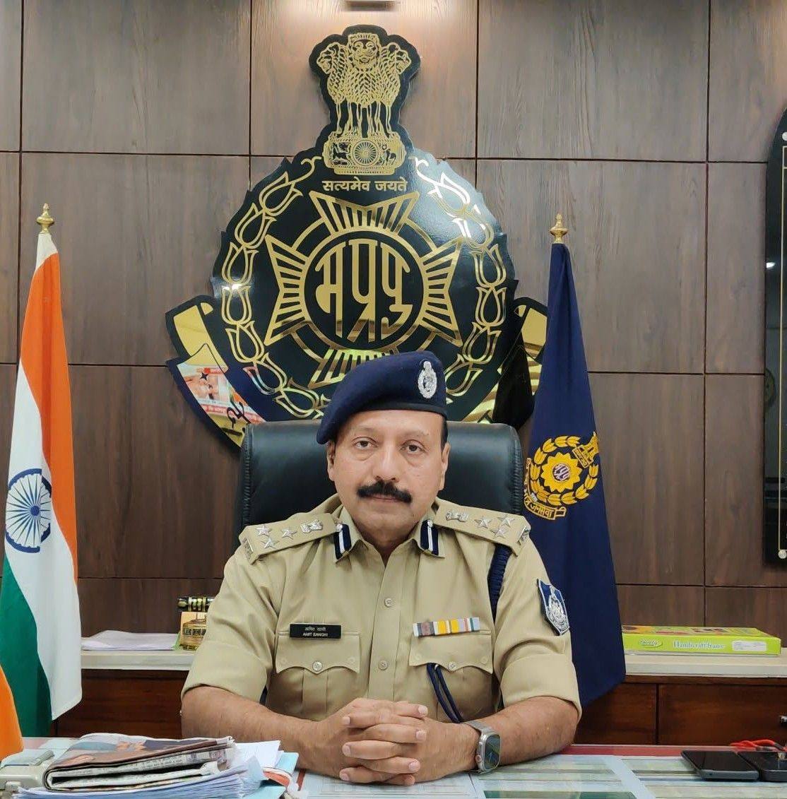 पुलिस उप महानिरीक्षक (डीआईजी) ग्वालियर रेंज अमित सांघी ने पुलिस अधीक्षक ग्वालियर के प्रतिवेदन के आधार पर यह घोषणा की