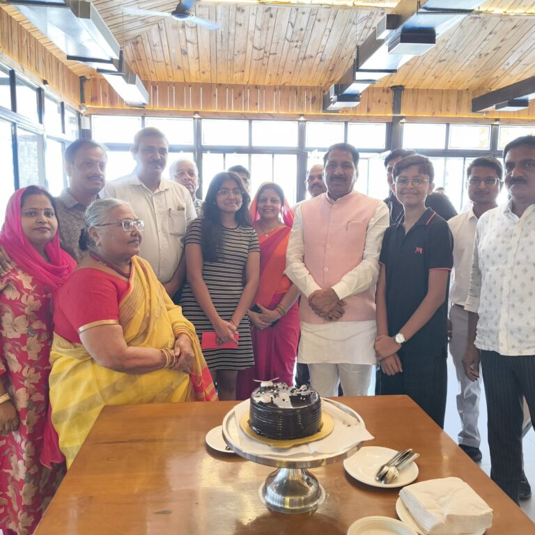 मंत्री ऐडल सिंह कंसाना ने ख्याति सक्सेना के जन्मदिवस समारोह में दी शुभकामनाएँ