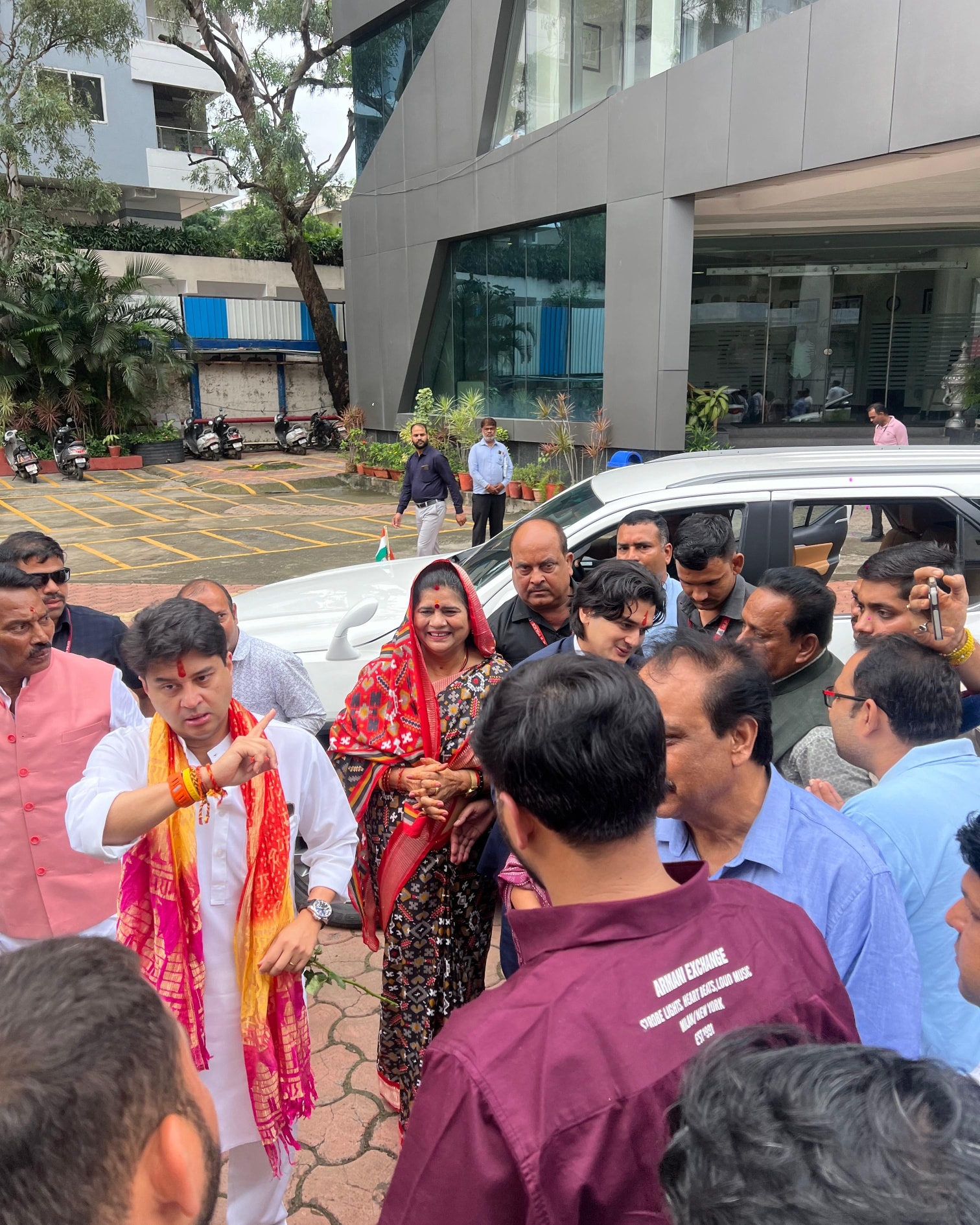 पूर्व मंत्री इमरती देवी ने युवराज महाआर्यमन सिंधिया को MPCA अध्यक्ष पद की बधाई दी