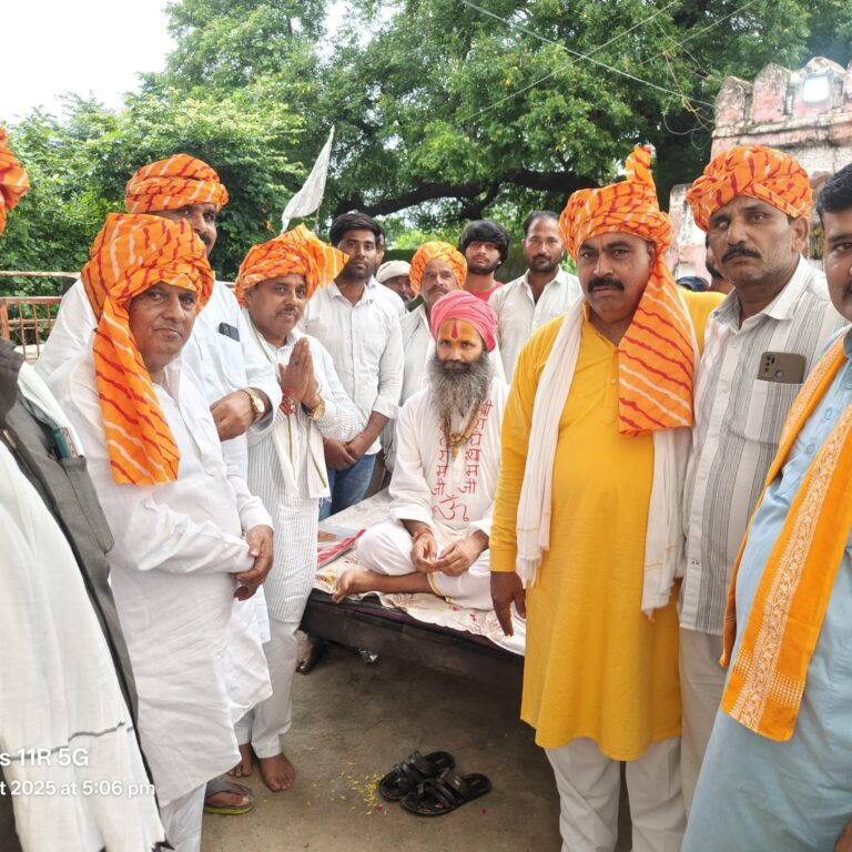 डबरा विधायक सुरेश राजे शिव पुराण कथा व जन्मदिन समारोह में हुए शामिल