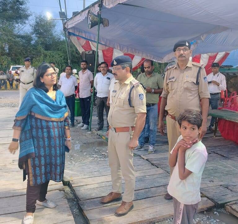 बिना पंजीयन संचालित नशा मुक्ति केन्द्रों पर जिला प्रशासन की सख्ती 🚨 चार केन्द्रों को कारण बताओ नोटिस, दो दिन में मांगा जवाब