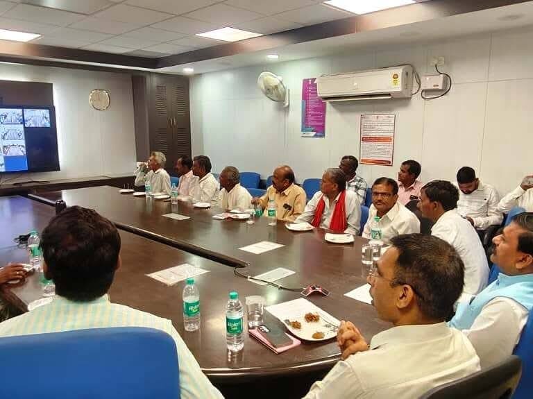 मुख्यमंत्री डॉ. मोहन यादव ने तेंदूखेड़ा और जबेरा के किसानों को 3 करोड़ 3 लाख रुपये की राहत राशि सिंगल क्लिक से हस्तांतरित