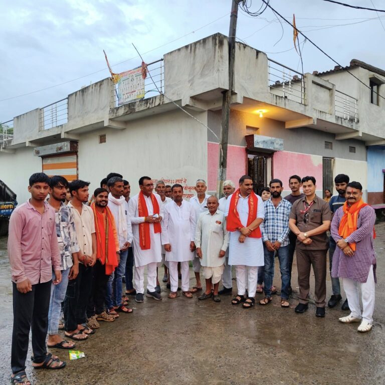 📰 बरखेड़ी में भाजपा कार्यकर्ता सागर सिंह गुर्जर से राज्य मंत्री नारायण सिंह पंवार की आत्मीय भेंट