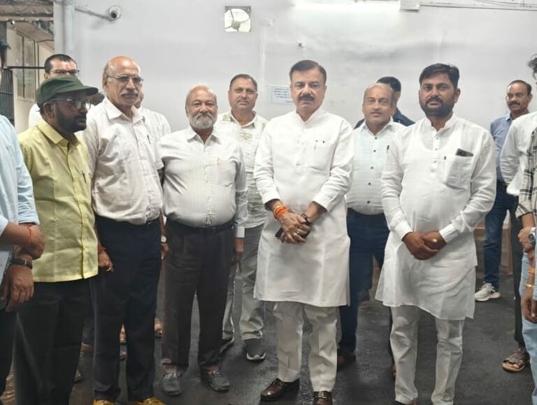 मंत्री उदय प्रताप सिंह ने भोपाल में विभिन्न प्रतिनिधियों और नागरिकों से की मुलाकात