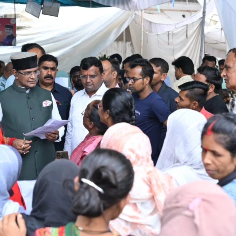 📰 भोपाल में मंत्री विश्वास कैलाश सारंग ने जनदर्शन में सुनी जनता की समस्याएँ