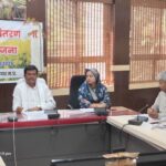 बरा विधायक सुरेश राजे ने ग्वालियर कलेक्ट्रेट में की बैठक में शिरकत