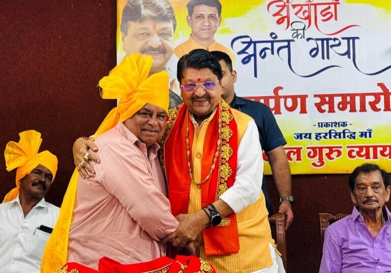 इंदौर की धरा अनंत चतुर्दशी की भव्य झांकियों, अखाड़ों की वीर परंपरा और शस्त्रकला की अद्भुत धरोहर की साक्षी है।