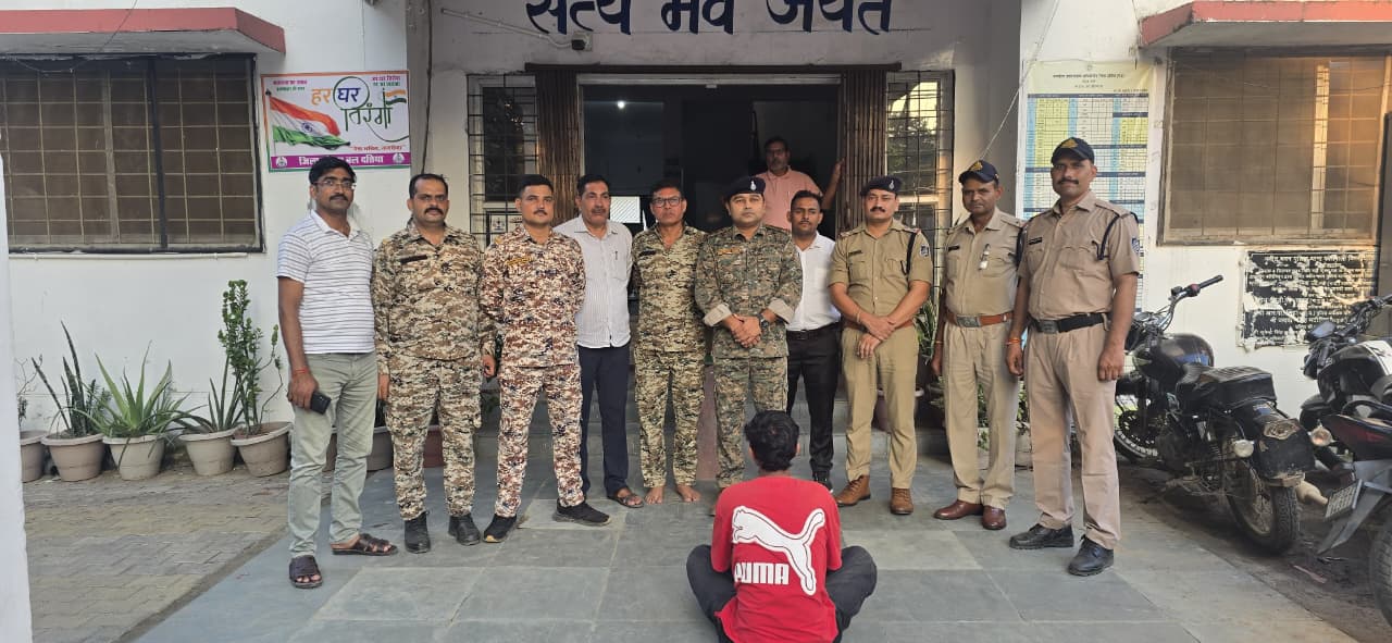 चैन स्नैचिंग का खुलासा – दतिया पुलिस ने युवक और बाल अपचारी को दबोचा, सोने की चैन बरामद