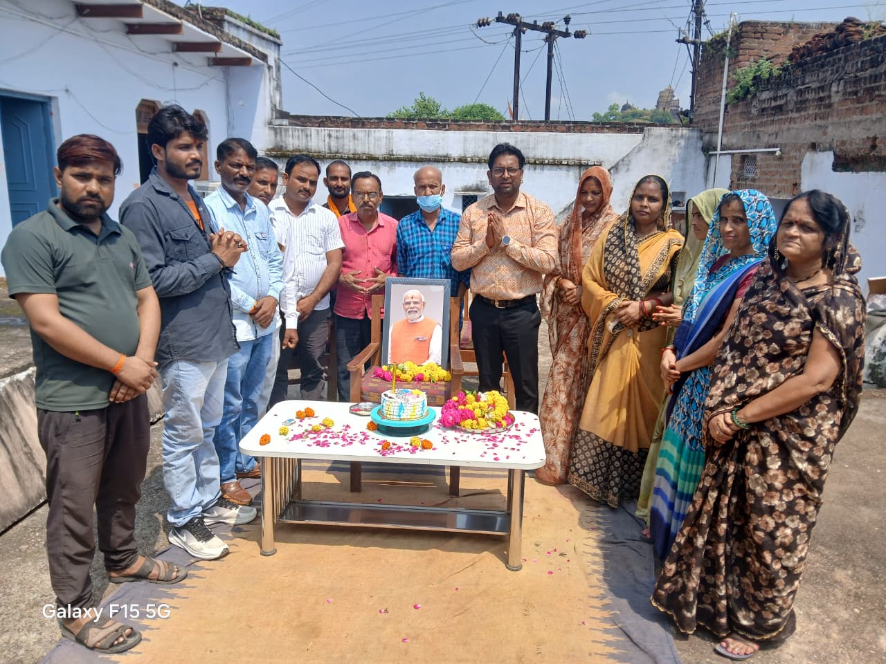 भाजपा के वरिष्ठ कार्यकर्ता पं. सुमित भार्गव का भी जन्मदिन कार्यकर्ताओं ने मनाया।