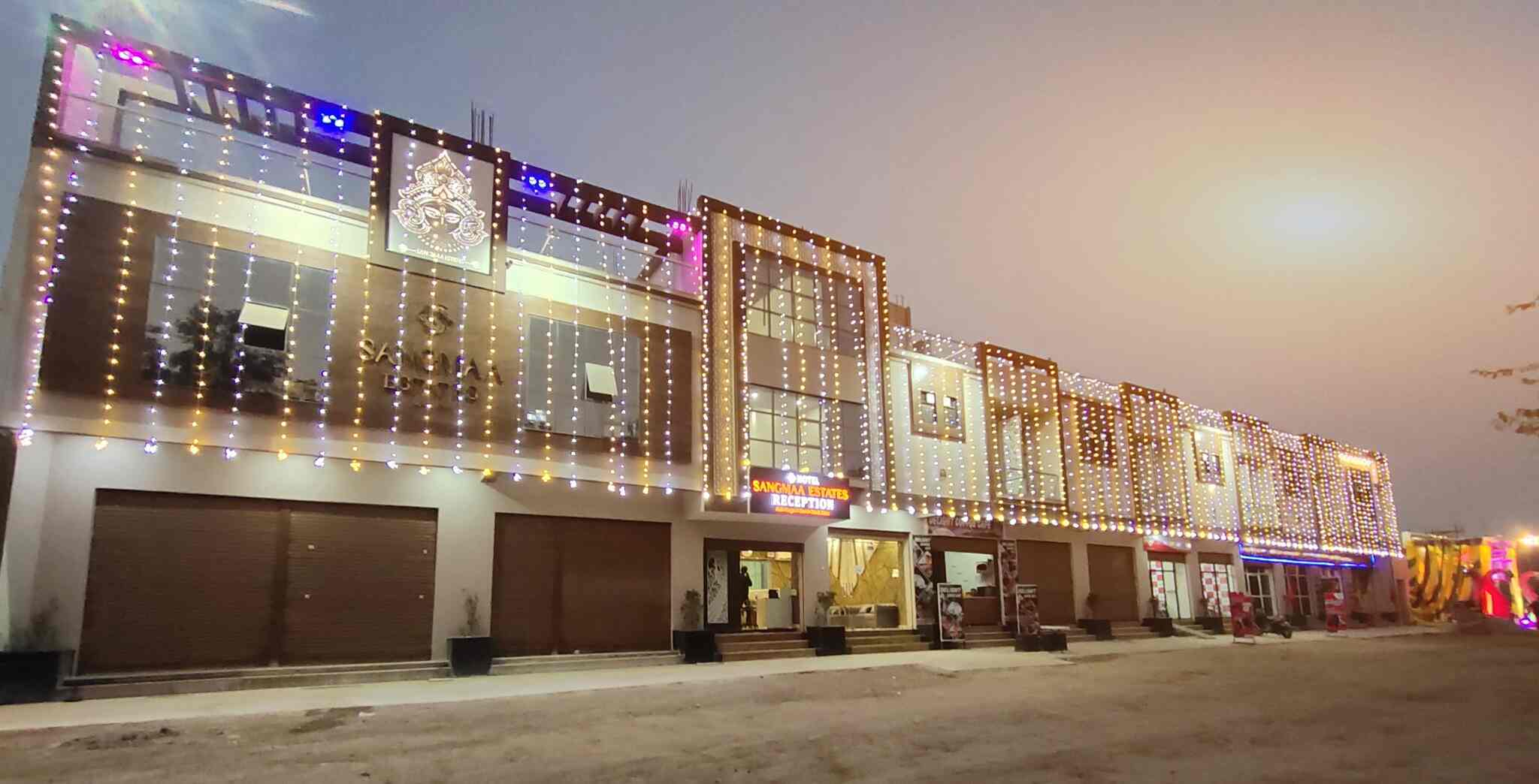 डबरा: कैलाश सरावगी जी ने प्रदेशवासियों को नवरात्रि, विजयदशमी, दशहरा और दीपावली की शुभकामनाएँ दी